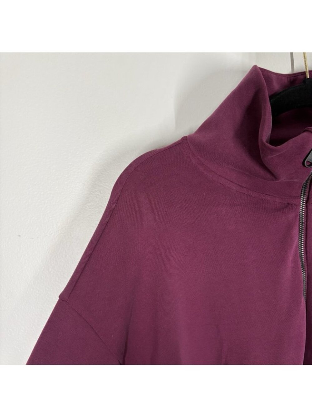 Athleta Women L Plum Cropped Seasoft Quarter Zip Pullover Sweatshirt NWOT - Picture 7 of 12